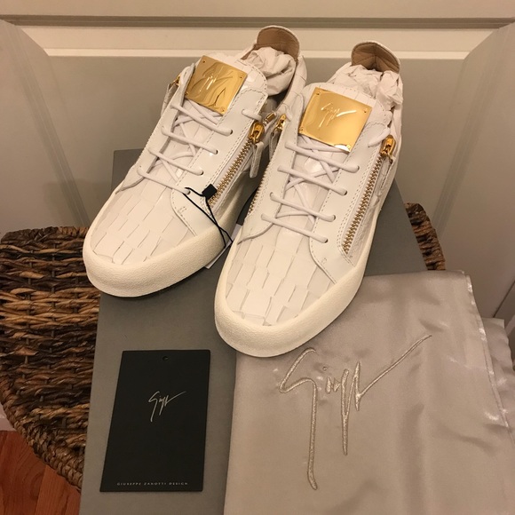 Giuseppe Zanotti Other - Sold Giuseppe Zanotti Croc Leather Low Top Sneaker